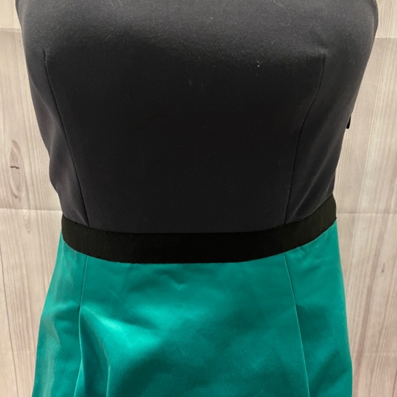 BCBG DRESS SIZE 0 - Picture 3 of 3